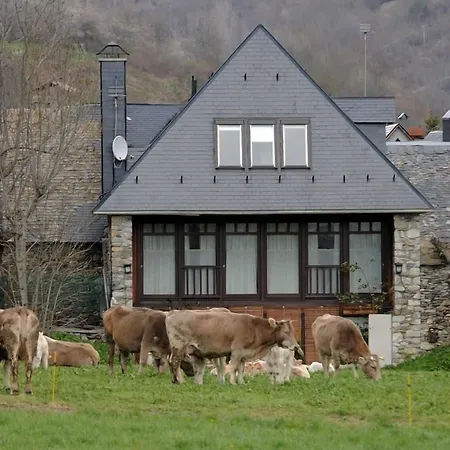 Ostau Frühstückspension Garós